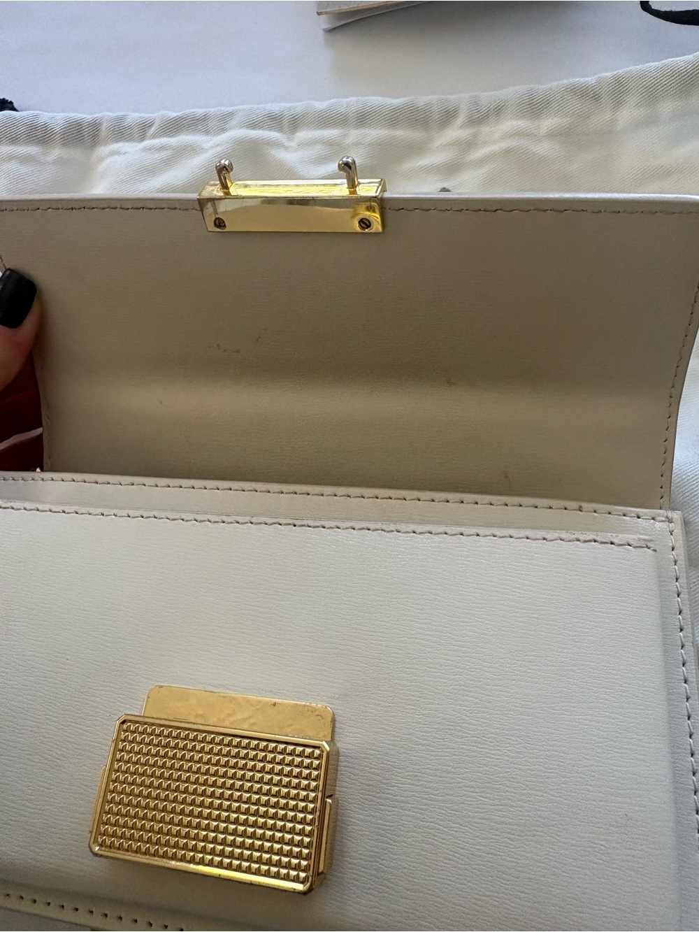 Golden Goose Cream Leather Shoulder Bag with Gold Hardware - Picture 5 of 10